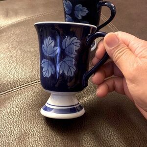 Vintage Asian Royal Blue and White Leaf classic ceramic hand-painted set of two